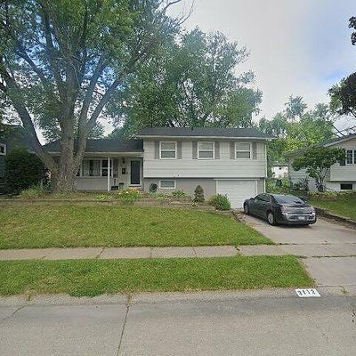 3112 Windsor Dr, Bettendorf, IA 52722