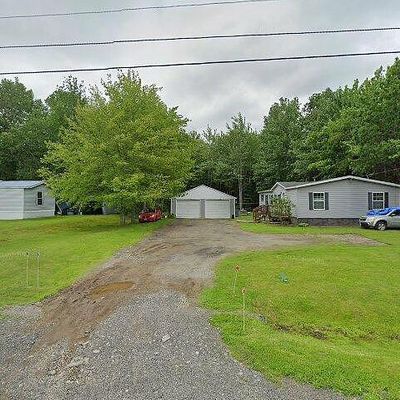 39 Maple St, Milford, ME 04461