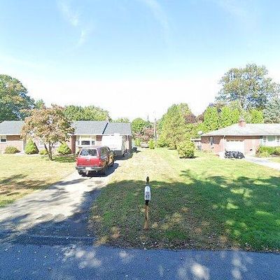 39 Sunrise Ave, Lancaster, PA 17601