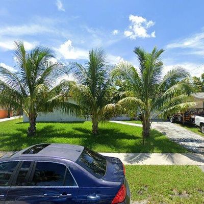 3921 Nw 33 Rd Ter, Lauderdale Lakes, FL 33309