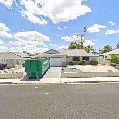 3959 Meadowglen Dr, Las Vegas, NV 89121