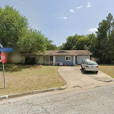 3960 Woodlane Ave, Haltom City, TX 76117