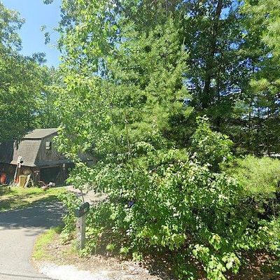 399 Paige Hill Rd, Goffstown, NH 03045