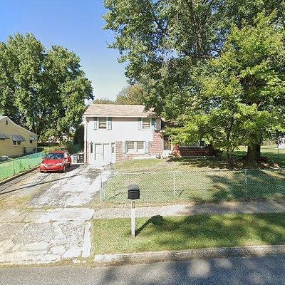 40 Willers Rd, Upper Chichester, PA 19014