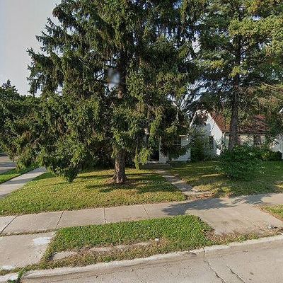 4030 W Hampton Ave, Milwaukee, WI 53209