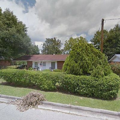 404 Park Dr, Claxton, GA 30417