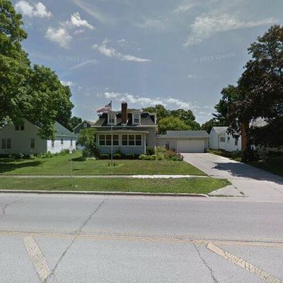 406 S Henry St, Geneseo, IL 61254