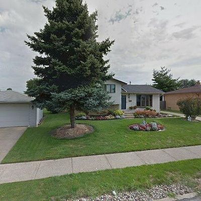 414 Skyview Rd, Cleveland, OH 44109