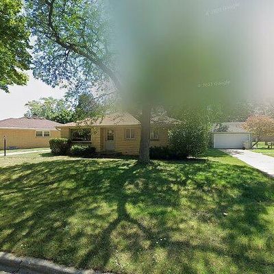 4165 N Colgate Cir, Milwaukee, WI 53222