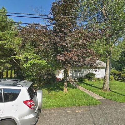 418 East Ave, Northvale, NJ 07647