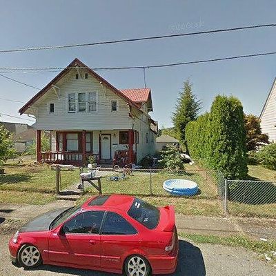 420 12 Th St, Raymond, WA 98577