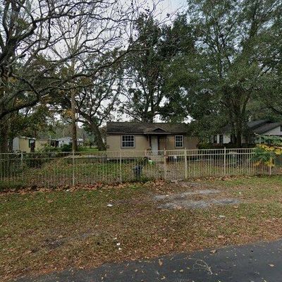 4238 Muncy Rd, Jacksonville, FL 32207