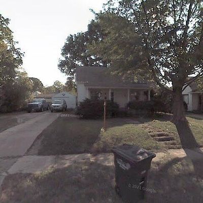 37 Columbus St, Danville, IL 61832