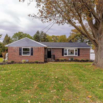 373 Barbara St, Millersville, PA 17551