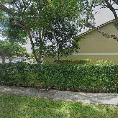 3743 Nw 91 St Ln, Sunrise, FL 33351