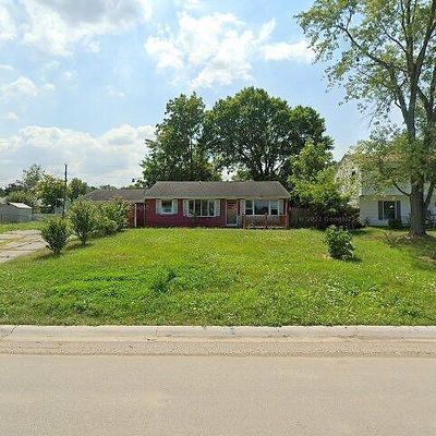 378 Midway Dr, Valparaiso, IN 46385