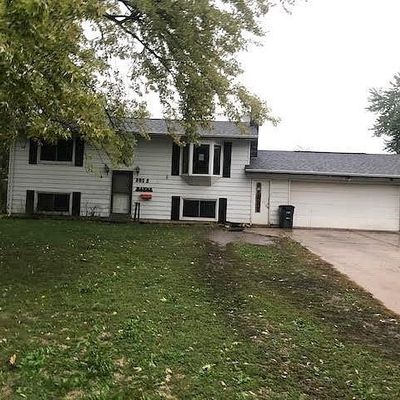 3835 Cedar Terrace Dr, Waterloo, IA 50702