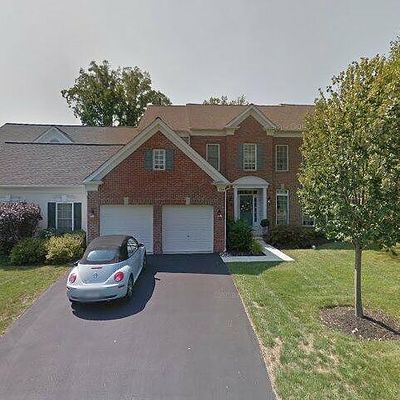 504 Guinevere Dr, Newtown Square, PA 19073