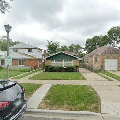 5053 Lee St, Skokie, IL 60077