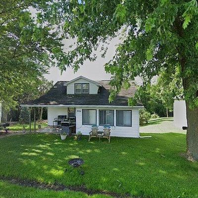 5088 Saint Catherine Rd, Bellevue, IA 52031