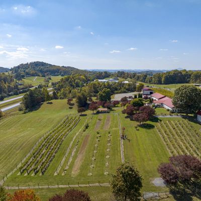 510 Rodgers Oak Dale Pvt Dr, Blountville, TN 37617