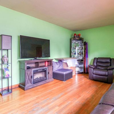 519 2 Nd Ave, North Brunswick, NJ 08902