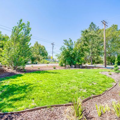 5195 Bidwell Rd, Redding, CA 96001