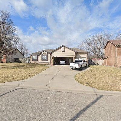 525 N Ridgehurst St, Wichita, KS 67230