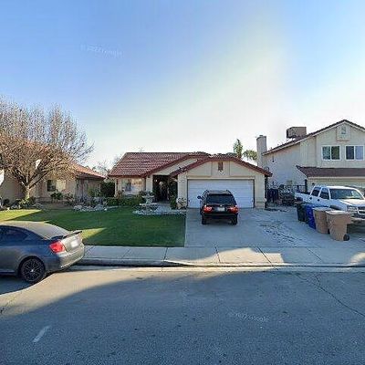 4521 Southern Breeze Dr, Bakersfield, CA 93313