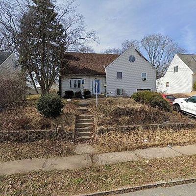 582 Linden Ave, Teaneck, NJ 07666