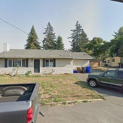 5840 Center St, Gladstone, OR 97027