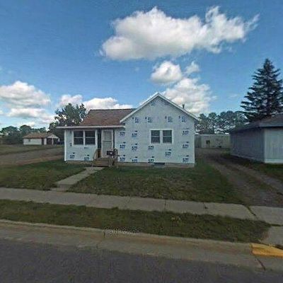 587 S Lake Ave, Phillips, WI 54555