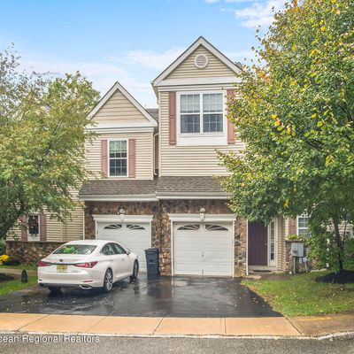 6 Russell Ct, Matawan, NJ 07747