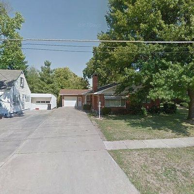 607 E Warren St, Mount Pleasant, IA 52641