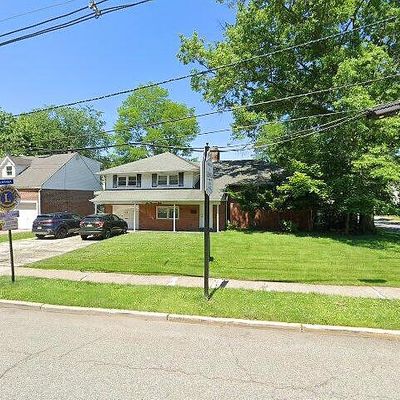 608 Broad Ave, Leonia, NJ 07605