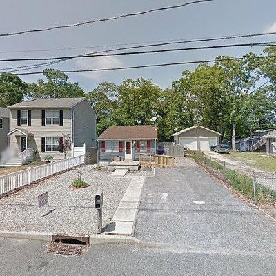 611 Buermann Ave, Toms River, NJ 08753