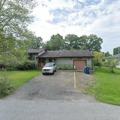 611 Michigami Trl, Chesterton, IN 46304