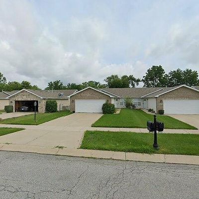 614 W 76 Th Ave, Merrillville, IN 46410