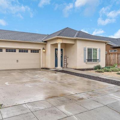 6215 E Fedora Ave, Fresno, CA 93727