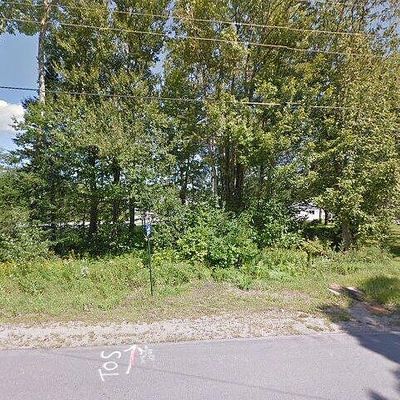 65 Prospect St, Searsport, ME 04974