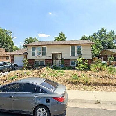 5304 Scranton Ct, Denver, CO 80239