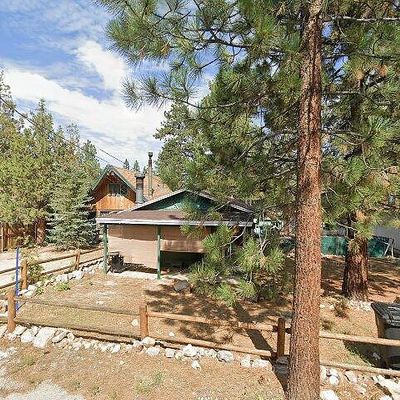 541 Maple Ln, Sugarloaf, CA 92386