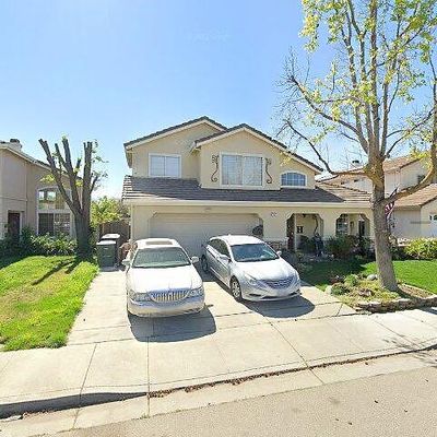 552 Charlemagne Ln, Tracy, CA 95376