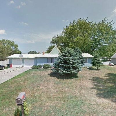 563 Tompkins Dr, South Sioux City, NE 68776