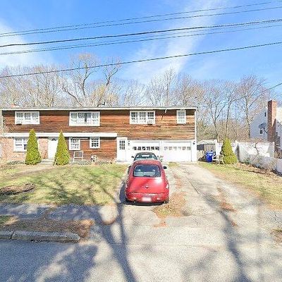 57 Vinton Ter, Rockland, MA 02370