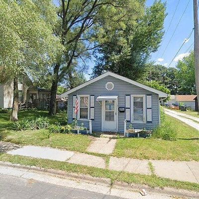 711 S Birchwood Ave, Davenport, IA 52802