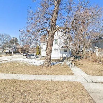 718 Washington St, Waukegan, IL 60085