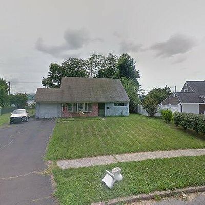 72 Quarry Rd, Levittown, PA 19057