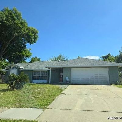 720 Highland Dr, Orange City, FL 32763