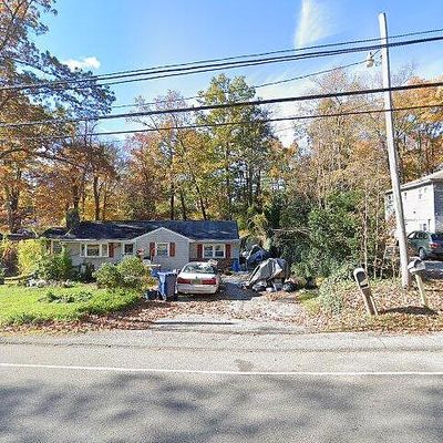 745 Canistear Rd, Highland Lakes, NJ 07422